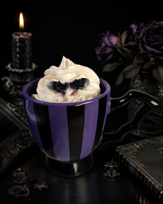 Bougie mug chauve souris rayée (noix de coco, noisettes, miel)